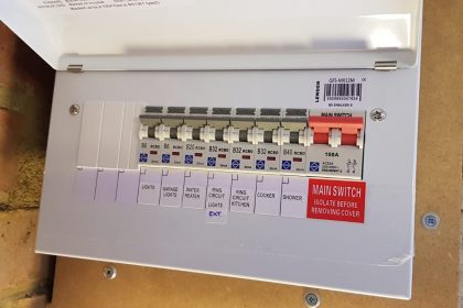 Picture 6: All the electrical circuits have been wired in. Each circuit has a MCB switch which is clearly labeled. THE RCBO switches are red. 